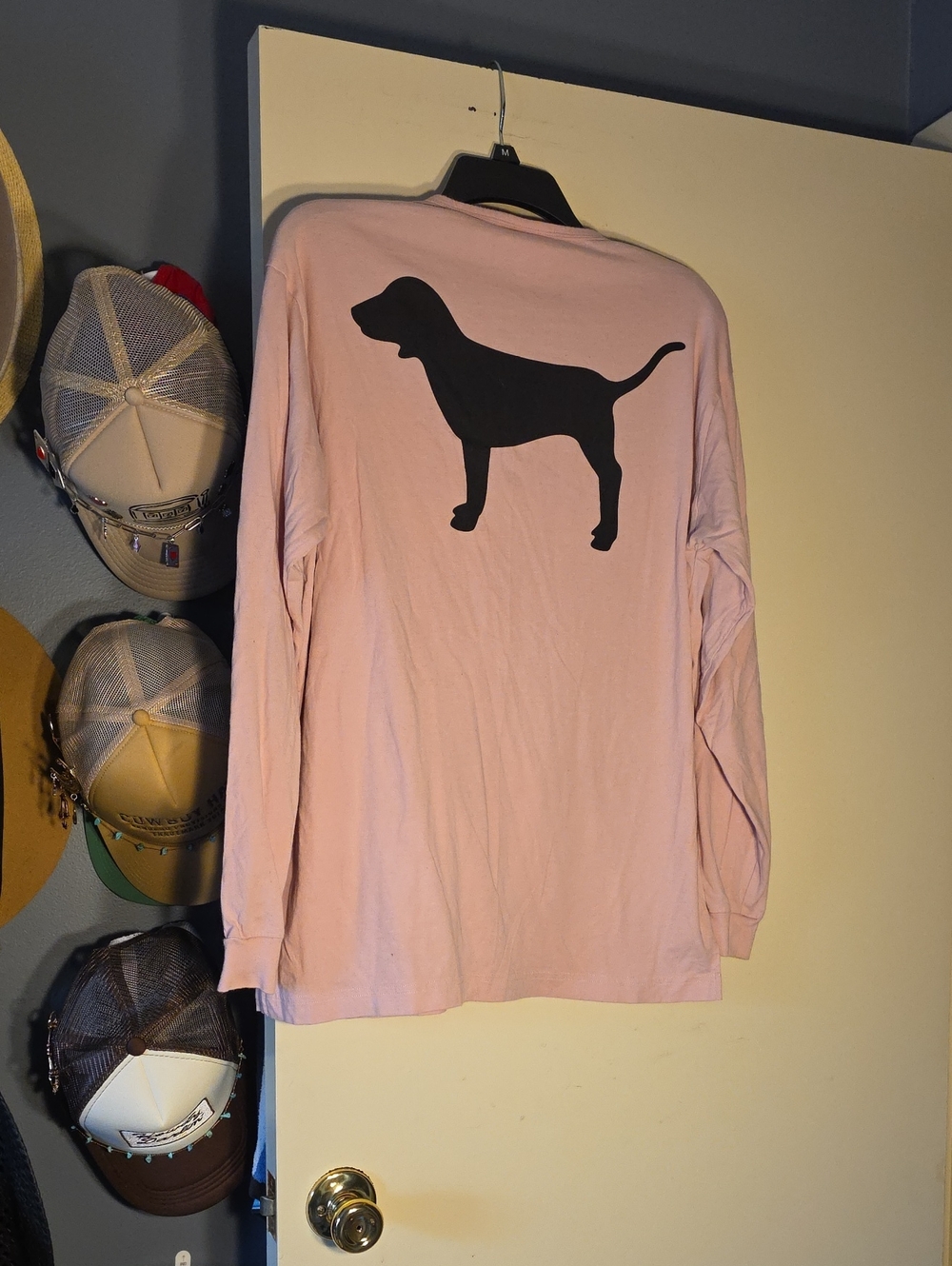 PINK Victoria's Secret Light Pink Long-Sleeve Dog Silhouette Tee